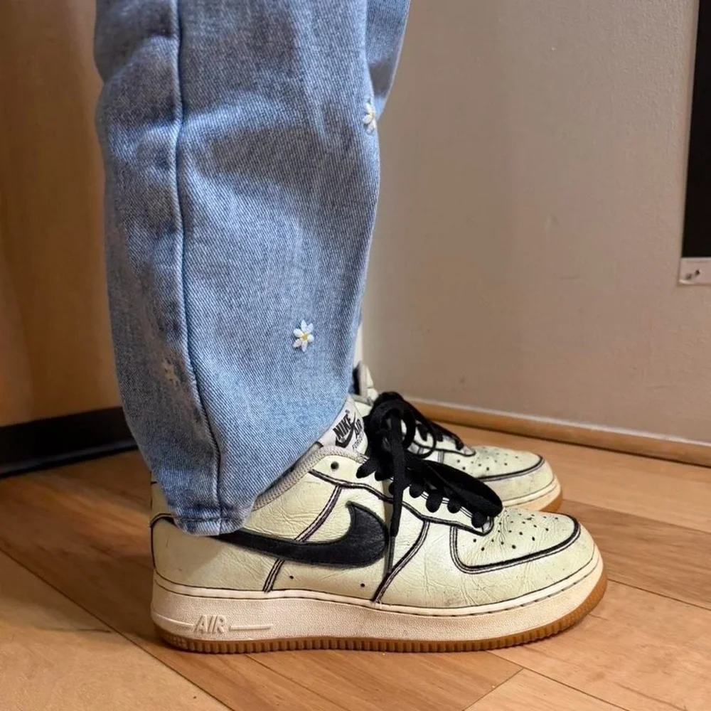 Nike Cream and Black Sneakers